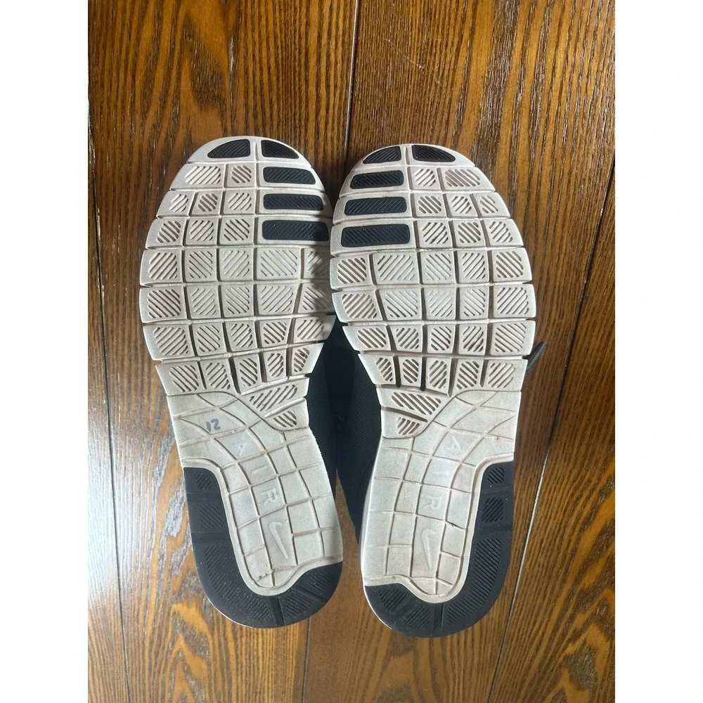 Nike these shoes